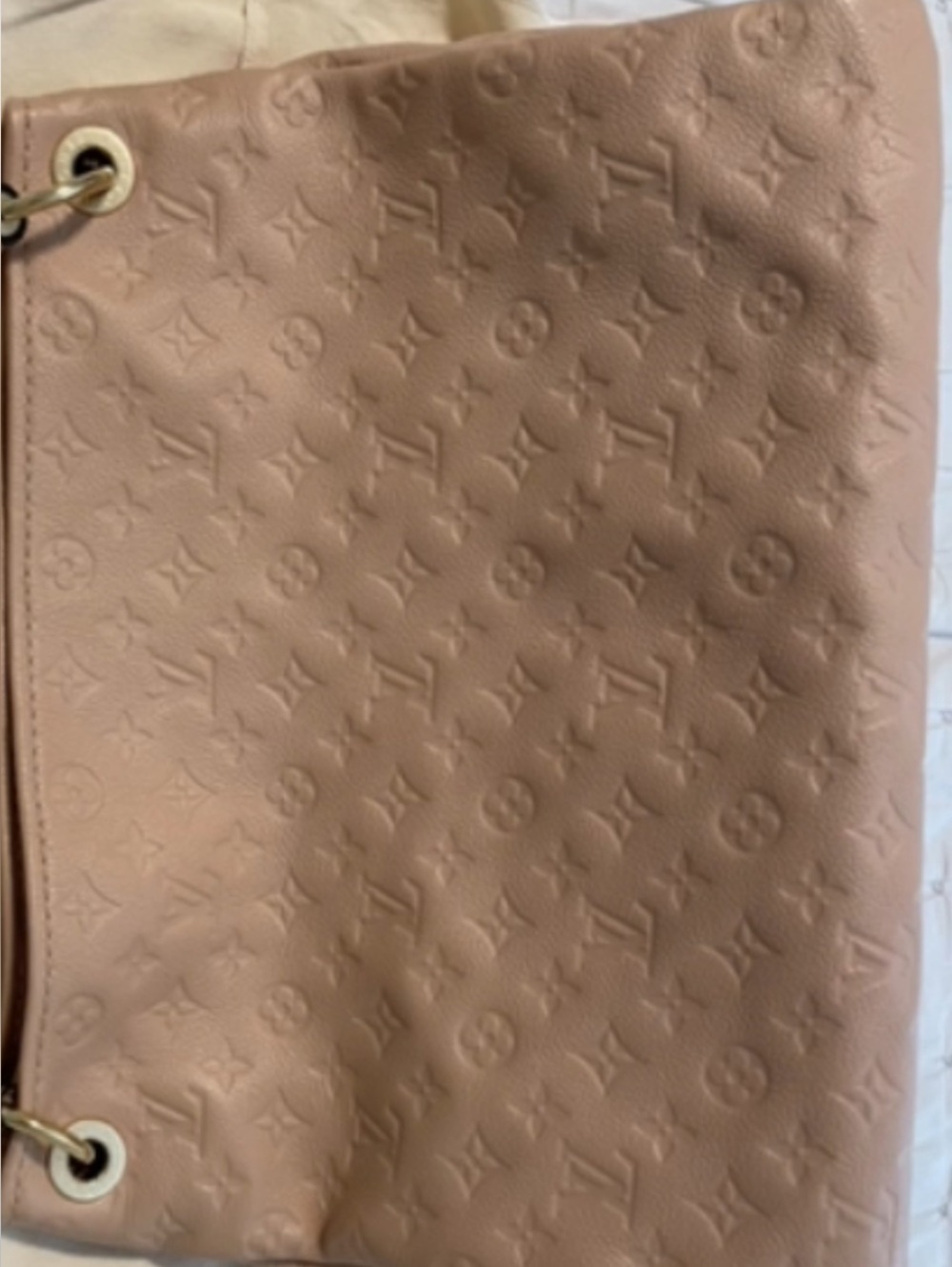 Louis Vuitton beige beautiful Empreinte Leather Shoulder Bag